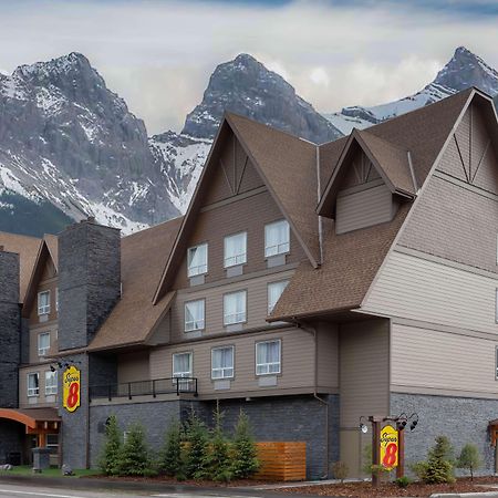 Super 8 By Wyndham Canmore Zewnętrze zdjęcie