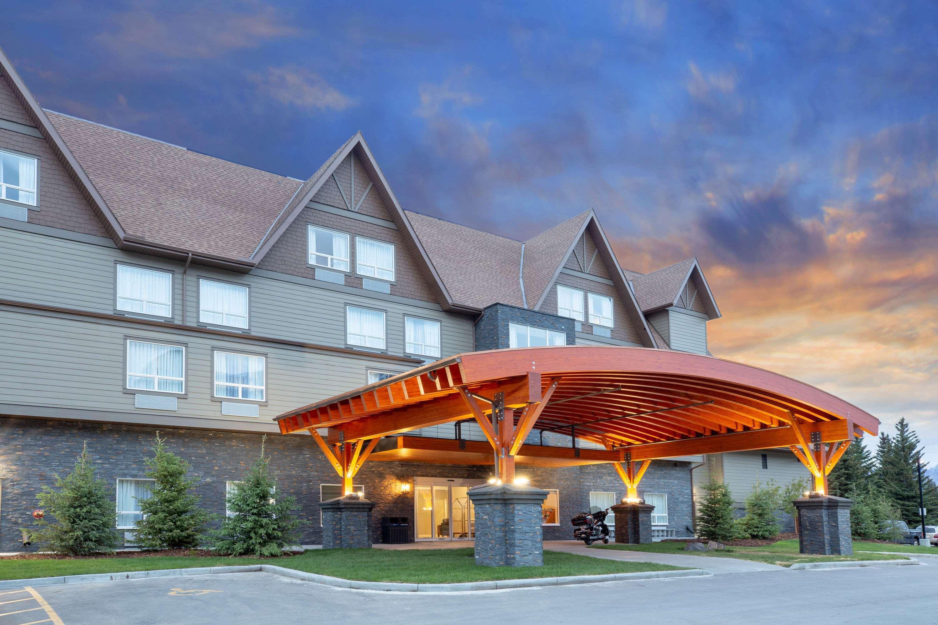 Super 8 By Wyndham Canmore Zewnętrze zdjęcie