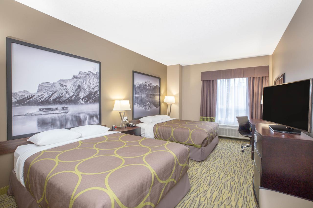 Super 8 By Wyndham Canmore Zewnętrze zdjęcie