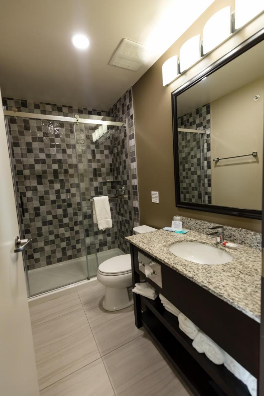 Super 8 By Wyndham Canmore Zewnętrze zdjęcie