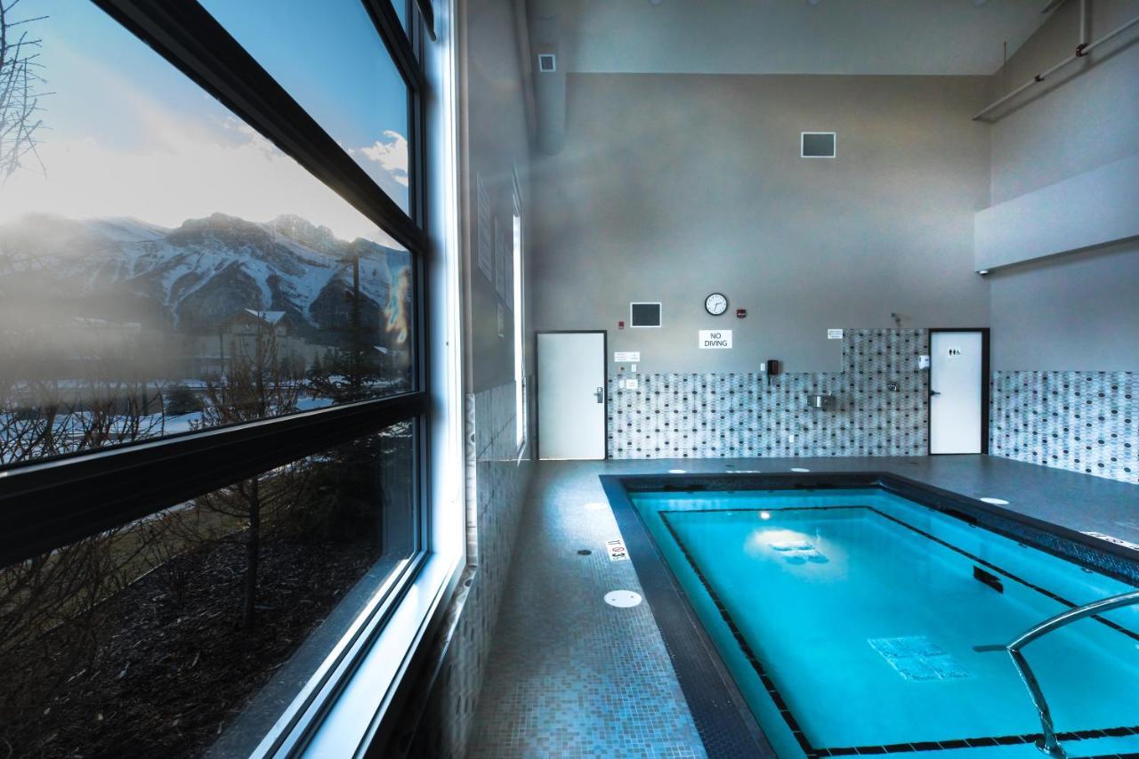Super 8 By Wyndham Canmore Zewnętrze zdjęcie