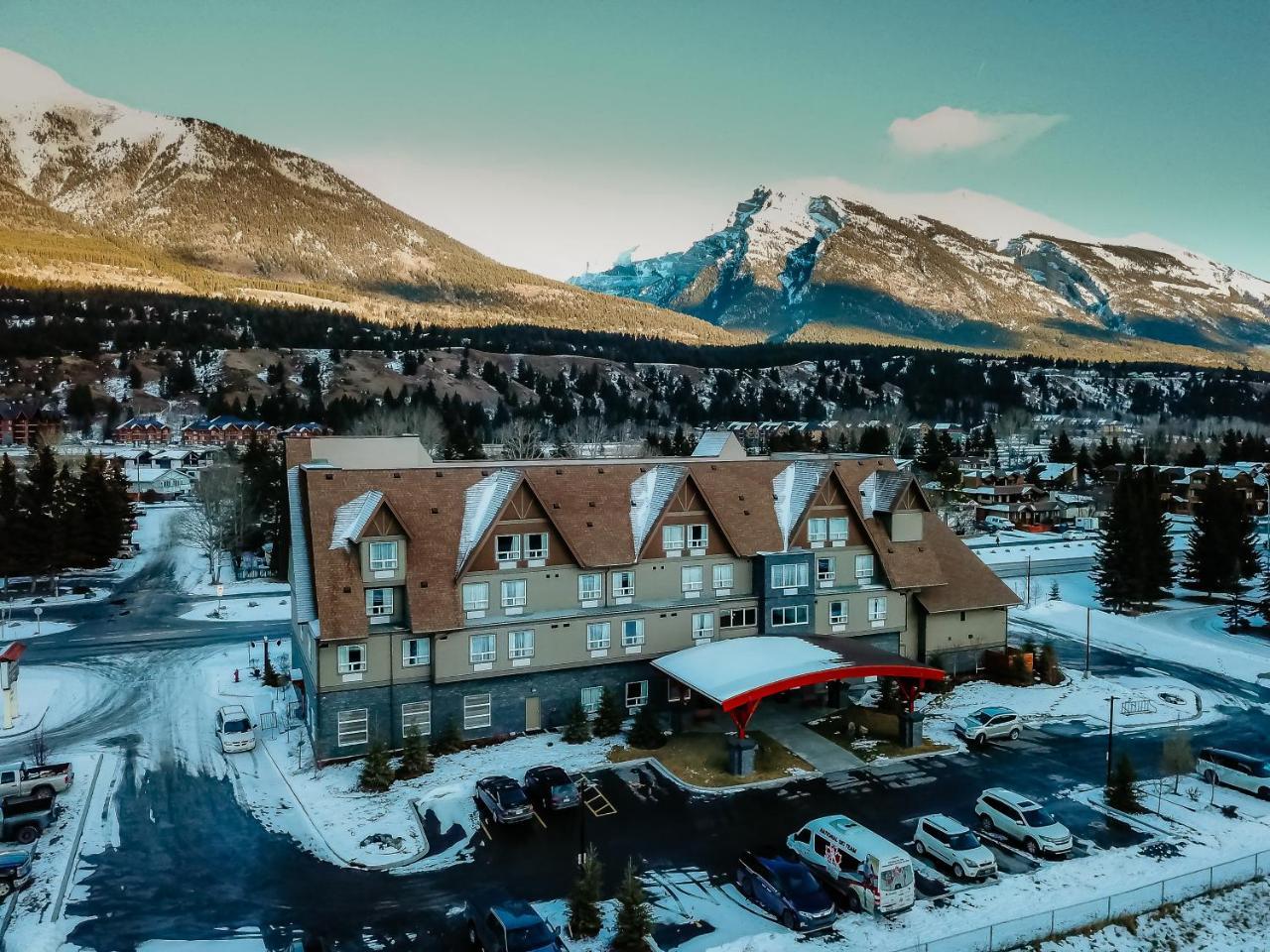 Super 8 By Wyndham Canmore Zewnętrze zdjęcie