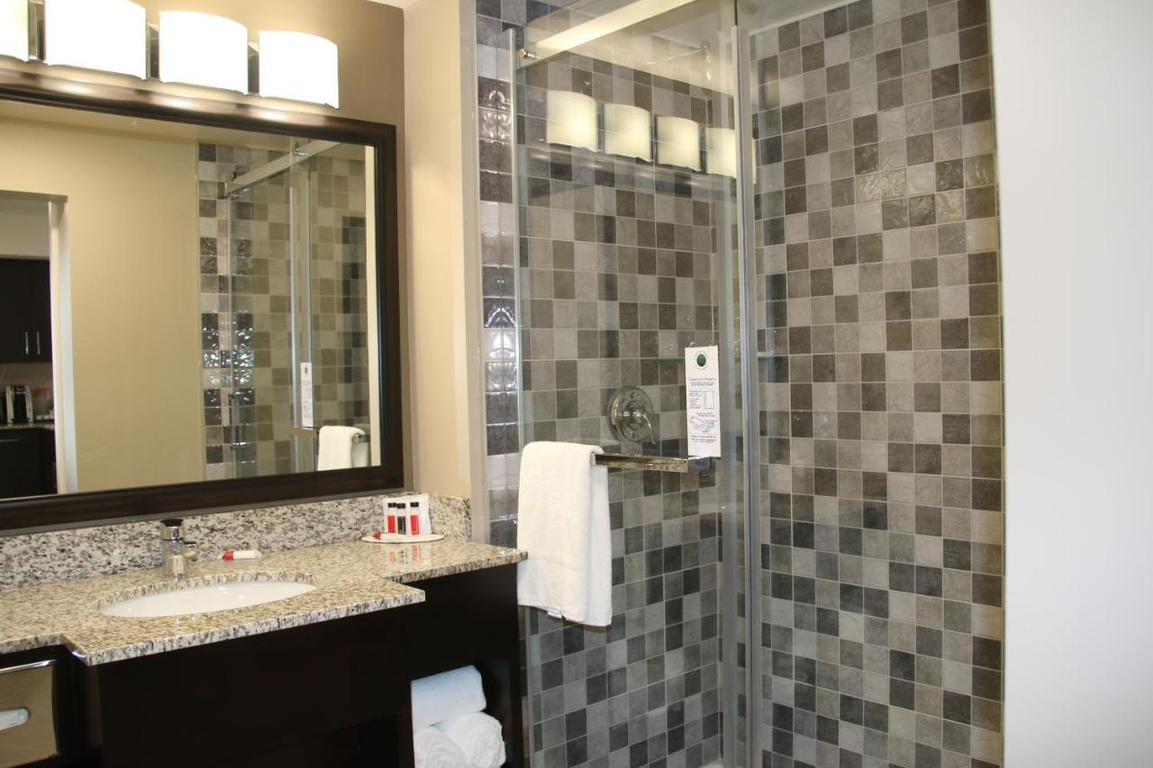 Super 8 By Wyndham Canmore Zewnętrze zdjęcie